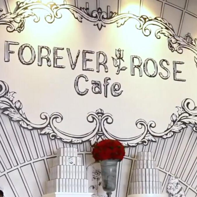 Forever rose cafe